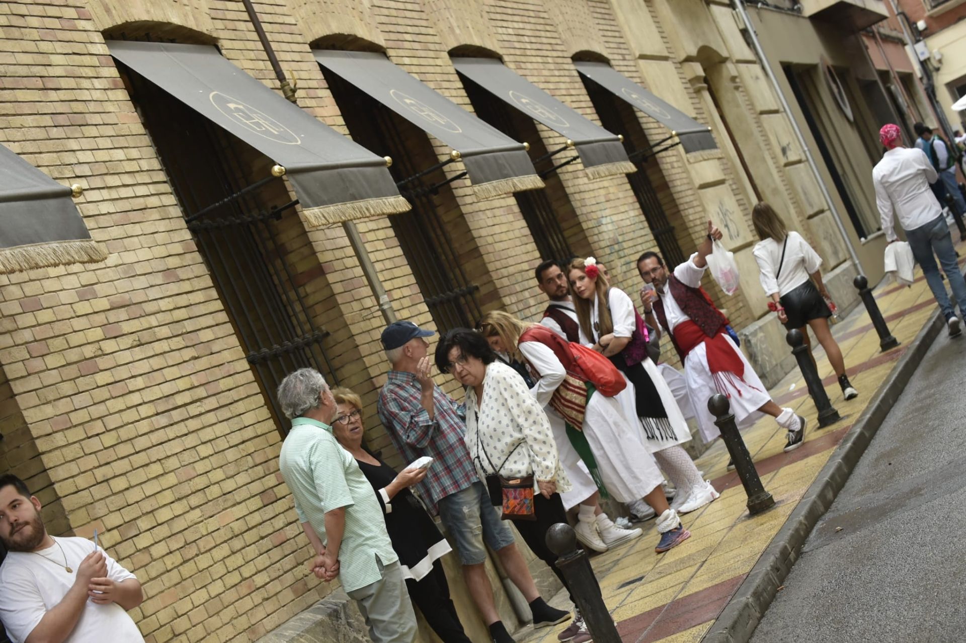 En imágenes, los huertanos inundan las calles del centro de Murcia