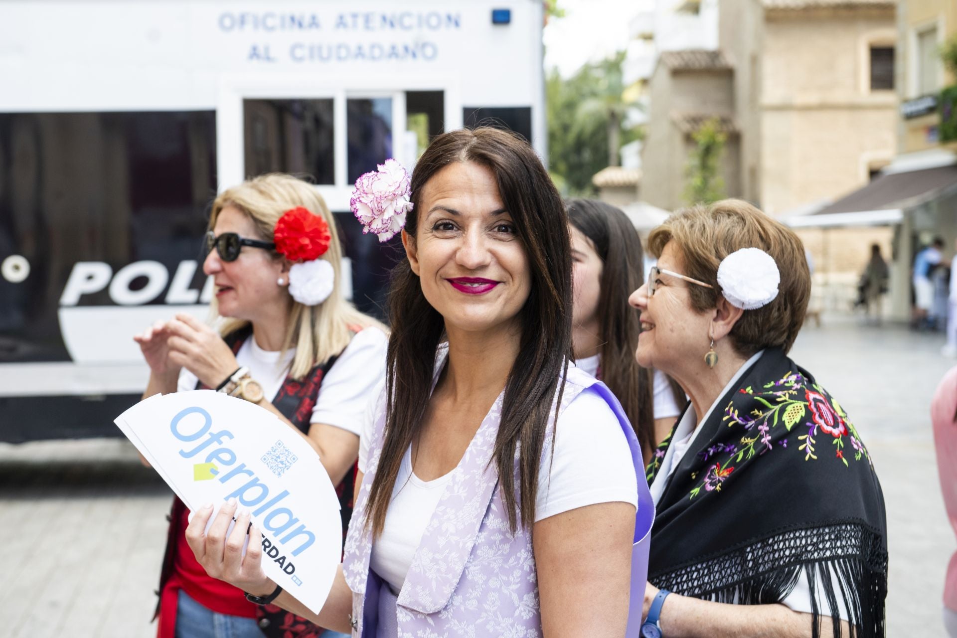 El &#039;Glambot&#039; de LA VERDAD y Photoflash Events en el Bando de la Huerta, en imágenes