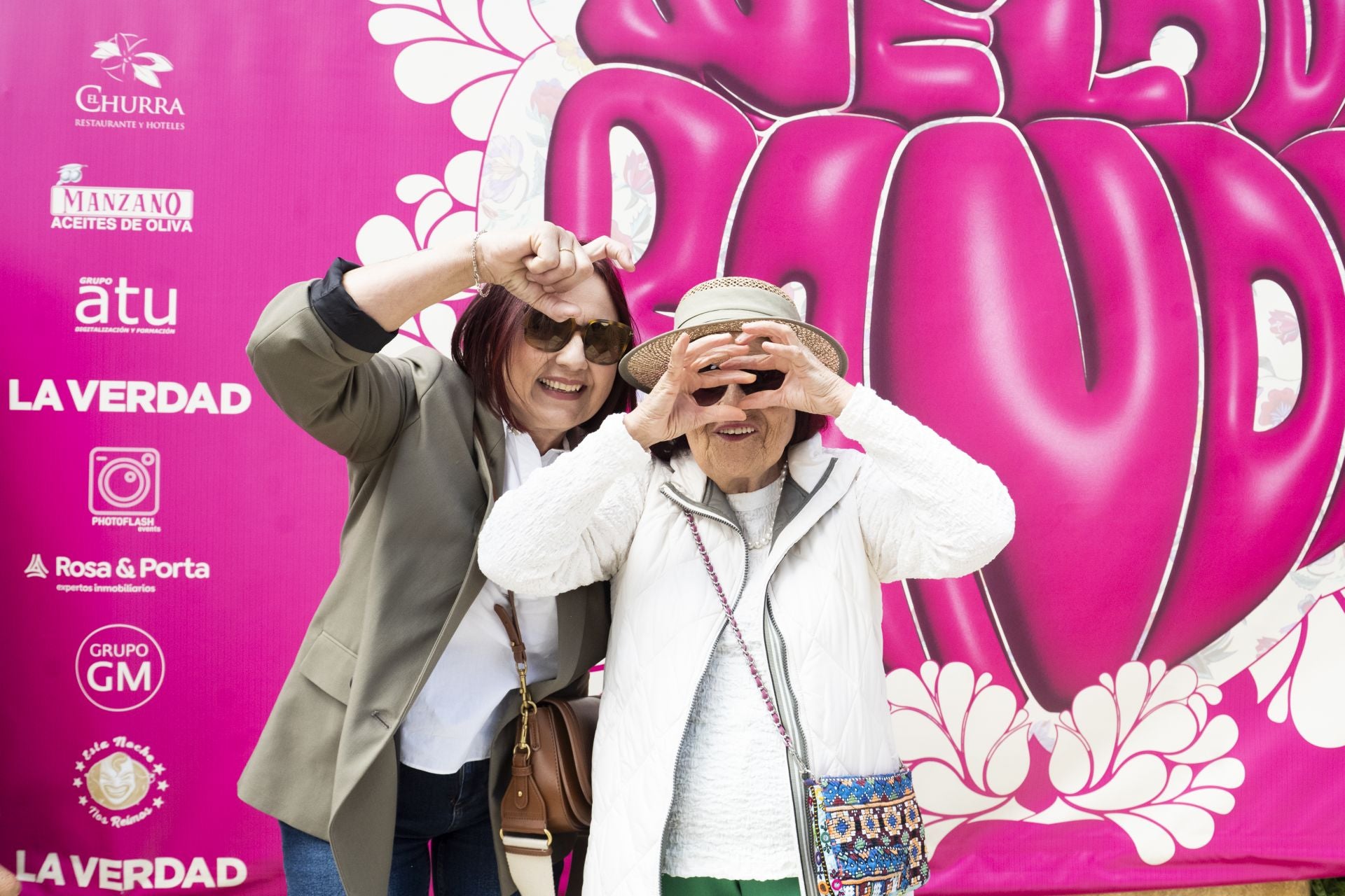 El &#039;Glambot&#039; de LA VERDAD y Photoflash Events en el Bando de la Huerta, en imágenes