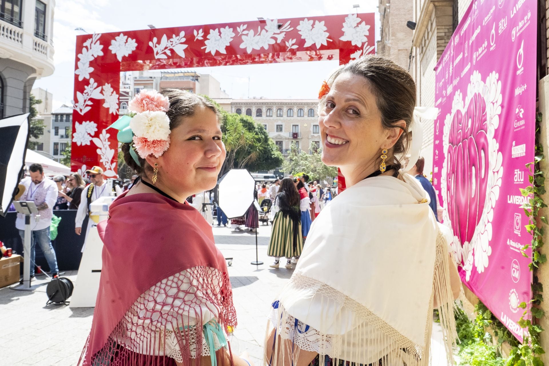 El &#039;Glambot&#039; de LA VERDAD y Photoflash Events en el Bando de la Huerta, en imágenes