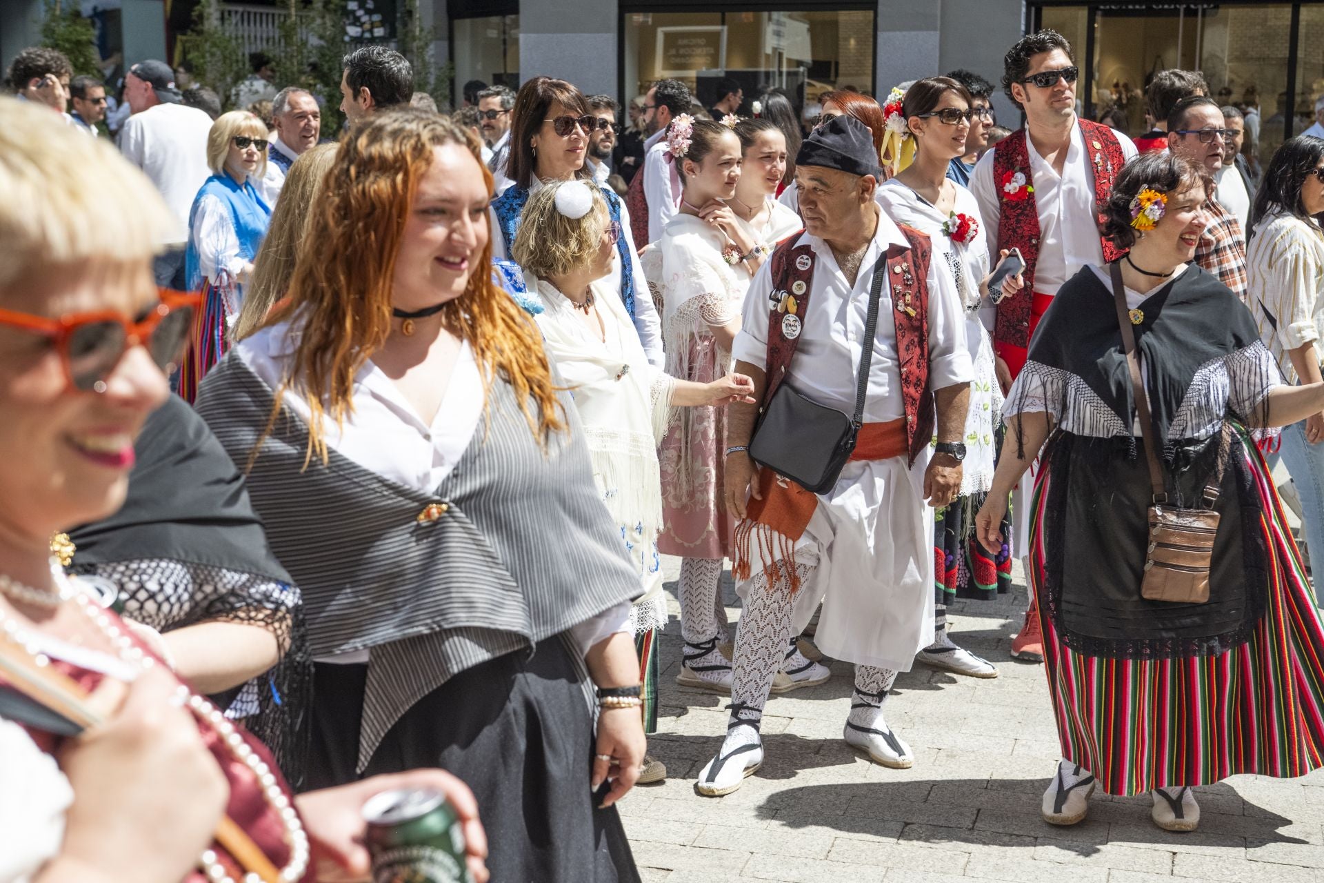 El &#039;Glambot&#039; de LA VERDAD y Photoflash Events en el Bando de la Huerta, en imágenes