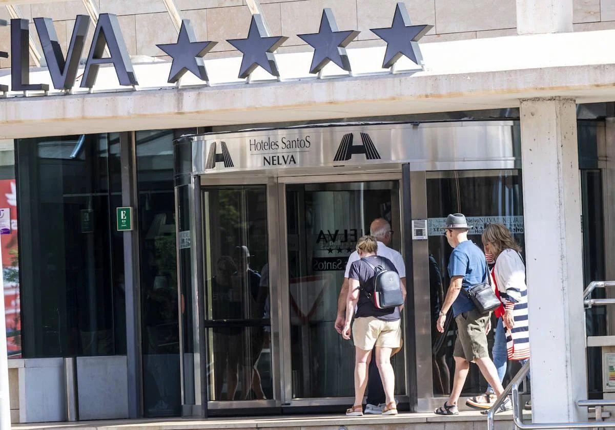 Las pernoctaciones hoteleras en la región de murcia caen un 3,6% en marzo, con respecto a 2024 | la verdad