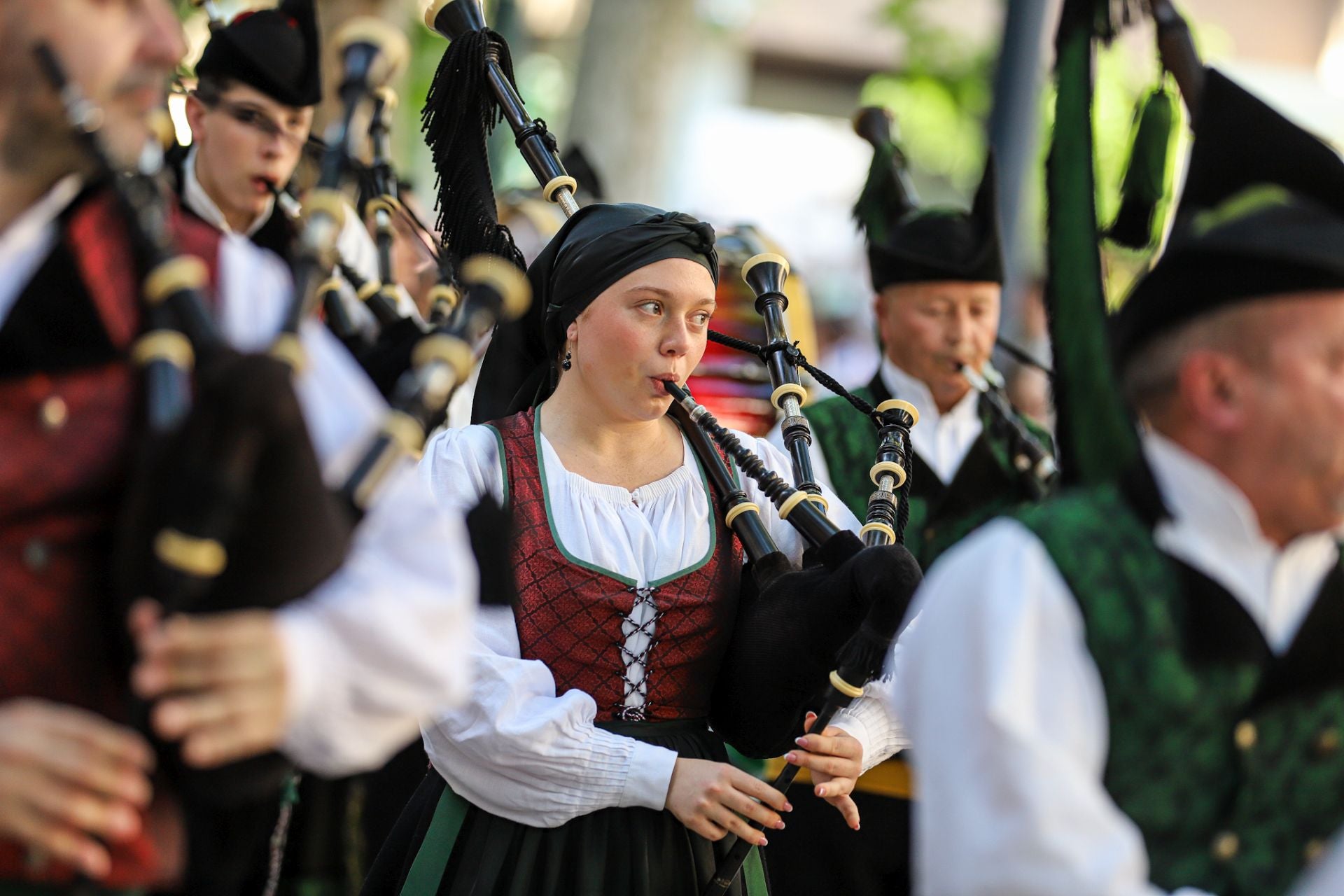 El desfile de la Batalla de las Flores de Murcia, en imágenes