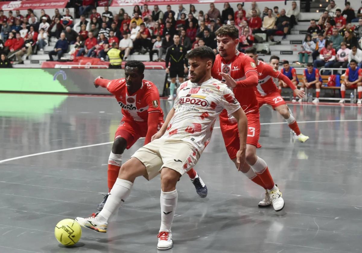 Derbi de necesidades para garantizar la plaza de 'playoff'