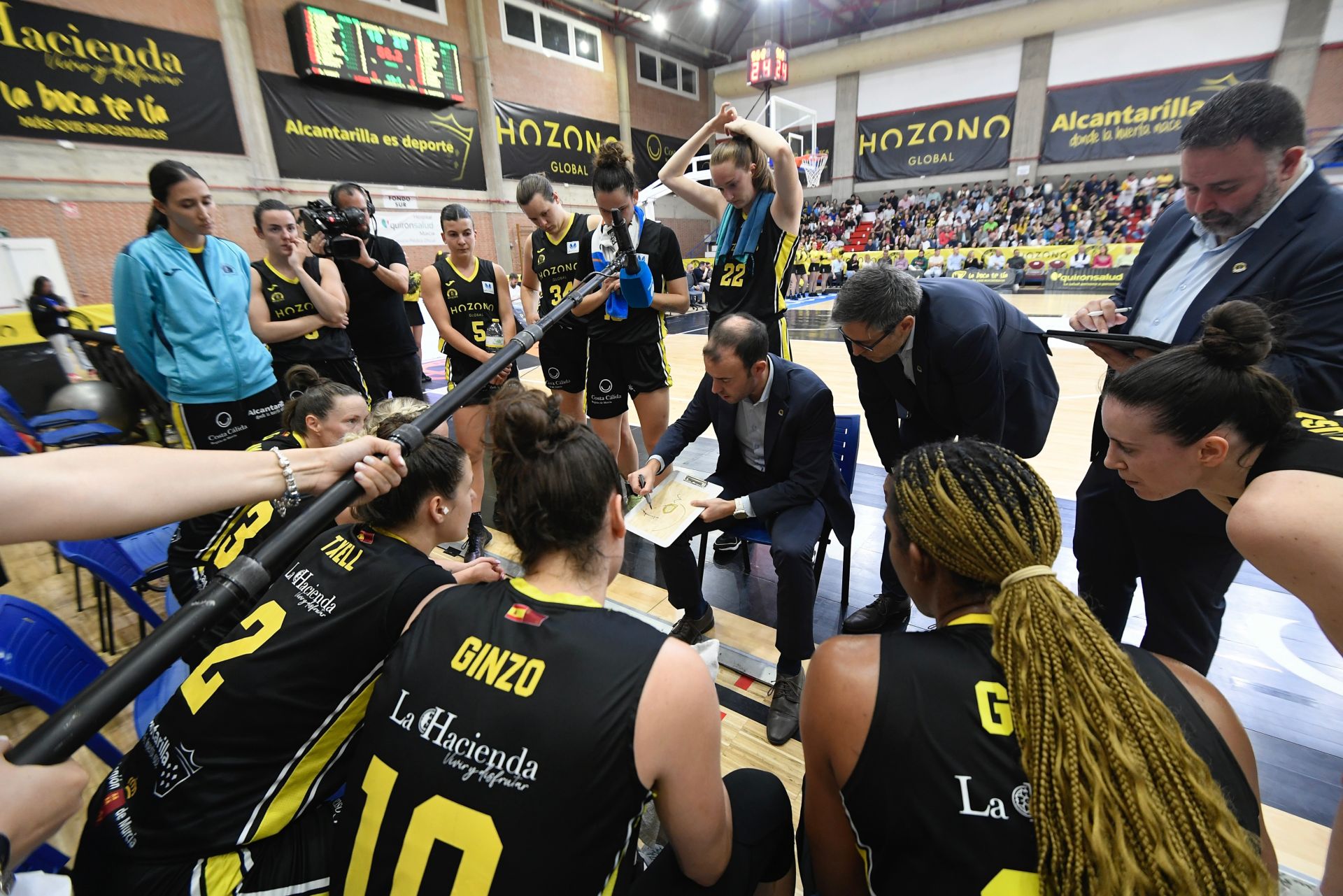 Las imágenes del encuentro Jairis-Zaragoza (70-68)
