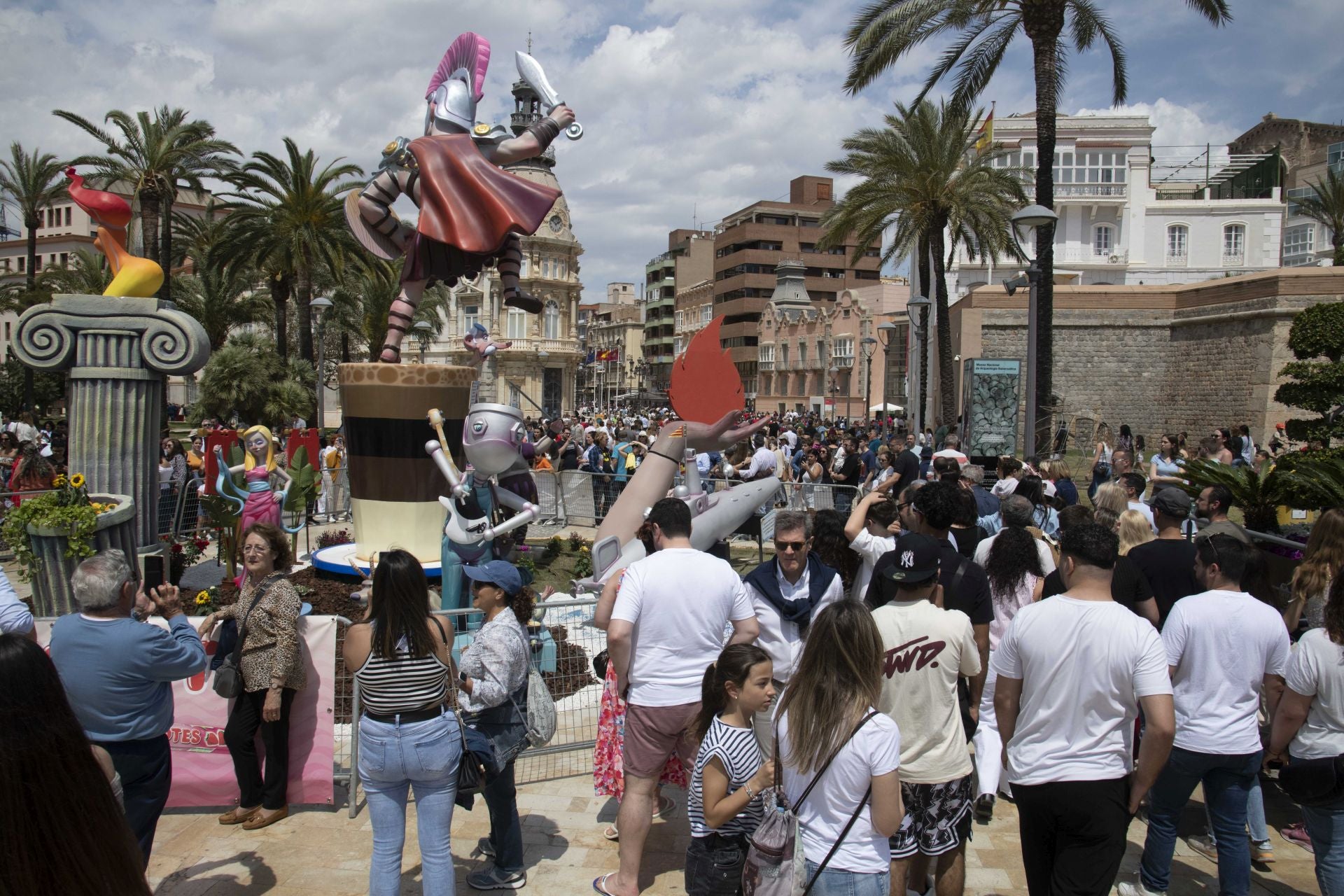 En imágenes, las Fallas en Cartagena