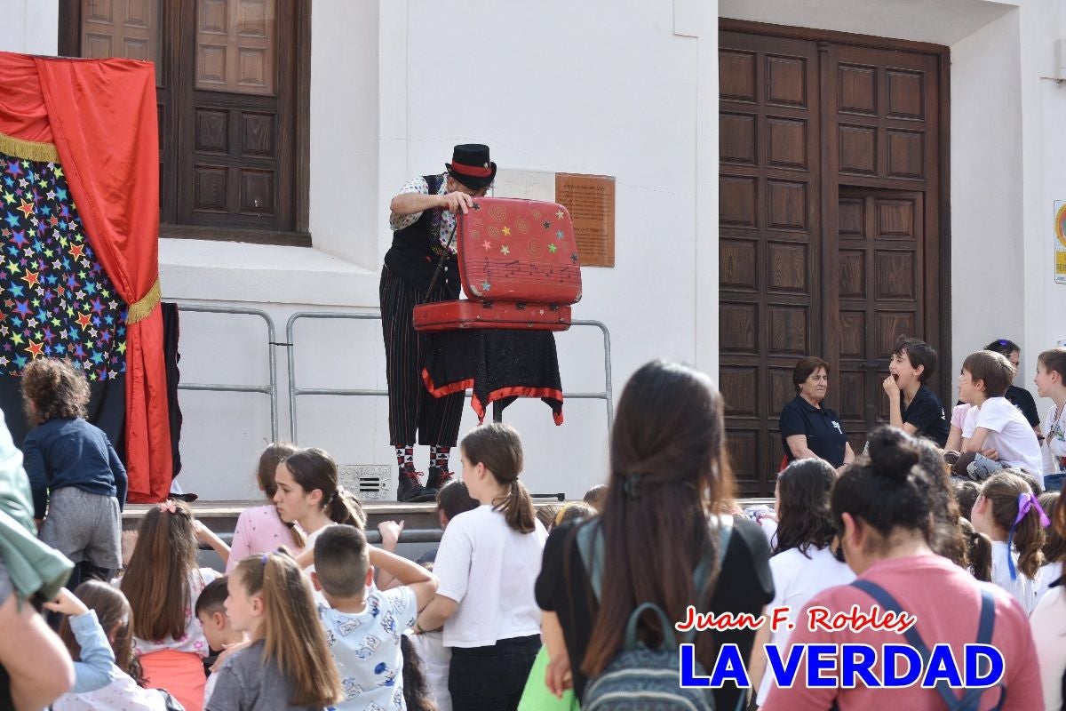 Imágenes de los Juegos Infantiles en la placeta del Santo de Caravaca de la Cruz