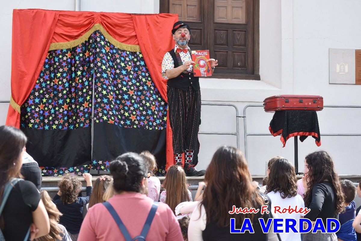 Imágenes de los Juegos Infantiles en la placeta del Santo de Caravaca de la Cruz