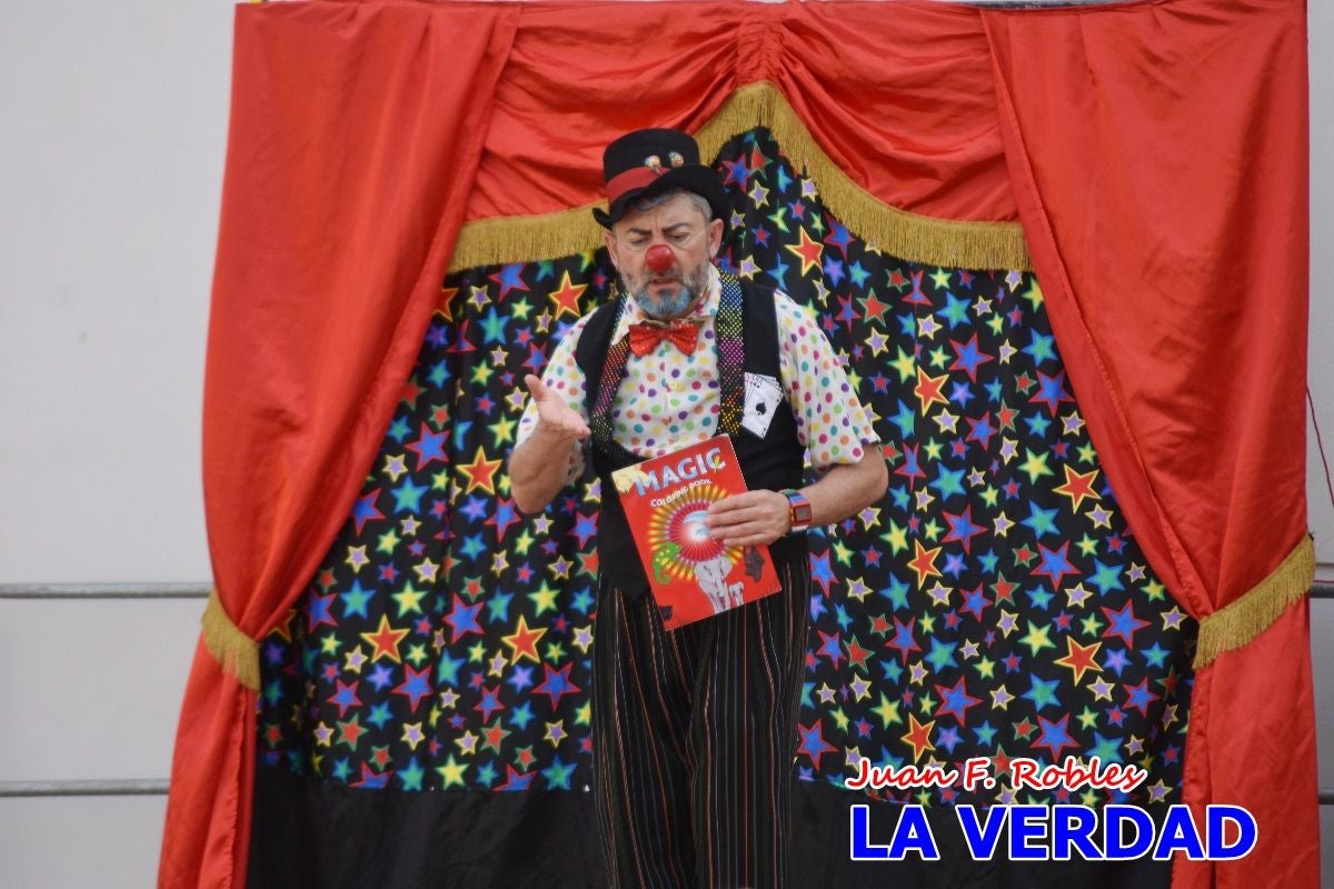 Imágenes de los Juegos Infantiles en la placeta del Santo de Caravaca de la Cruz