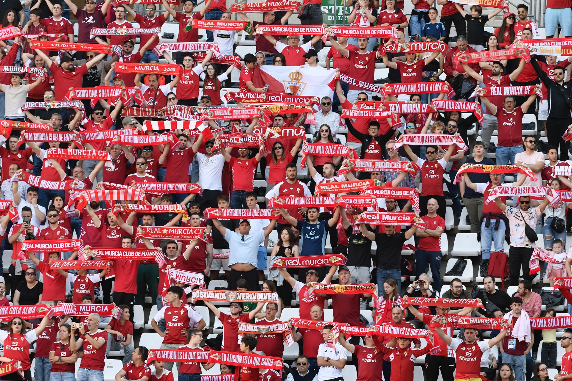 La victoria del Real Murcia frente al Villarreal B, en imágenes