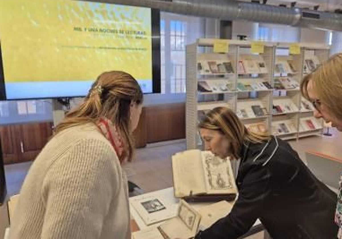 Exposición mil y una noches de lectura.