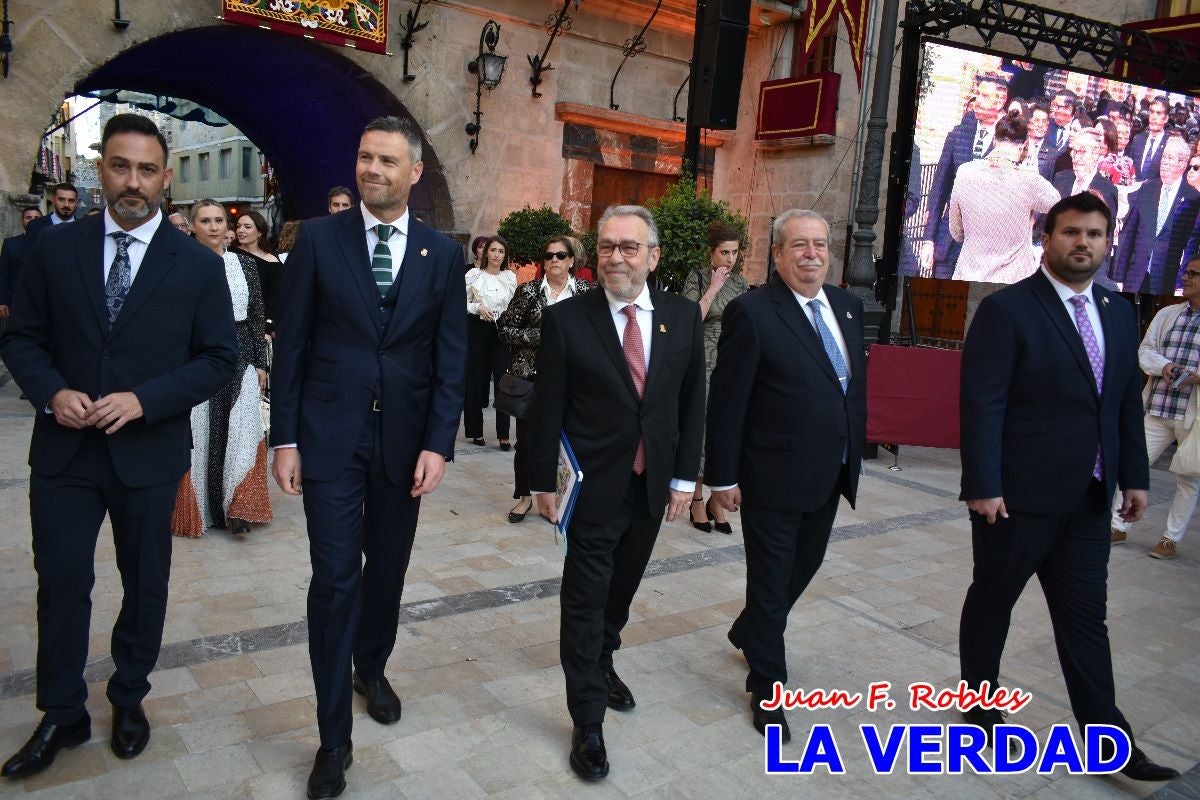 Imágenes del pasacalles previo al Pregón de Fiestas de Caravaca de la Cruz