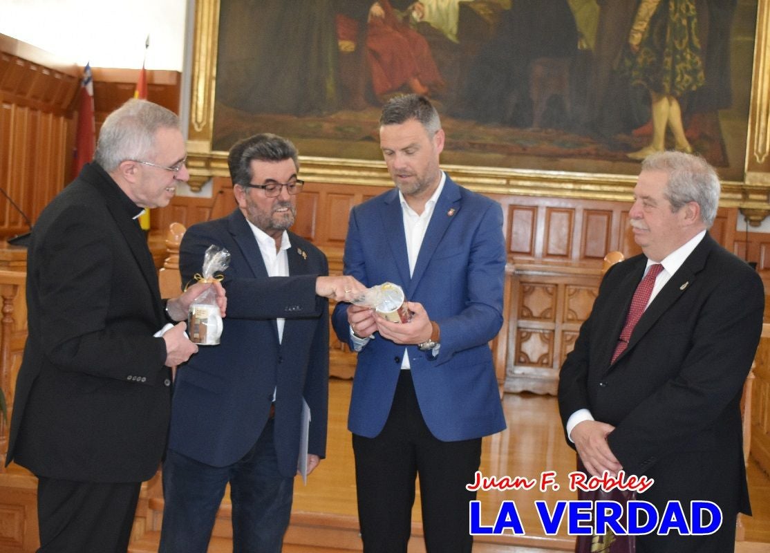 Recepción oficial al grupo de alemanes de Obertshausen en Caravaca de la Cruz