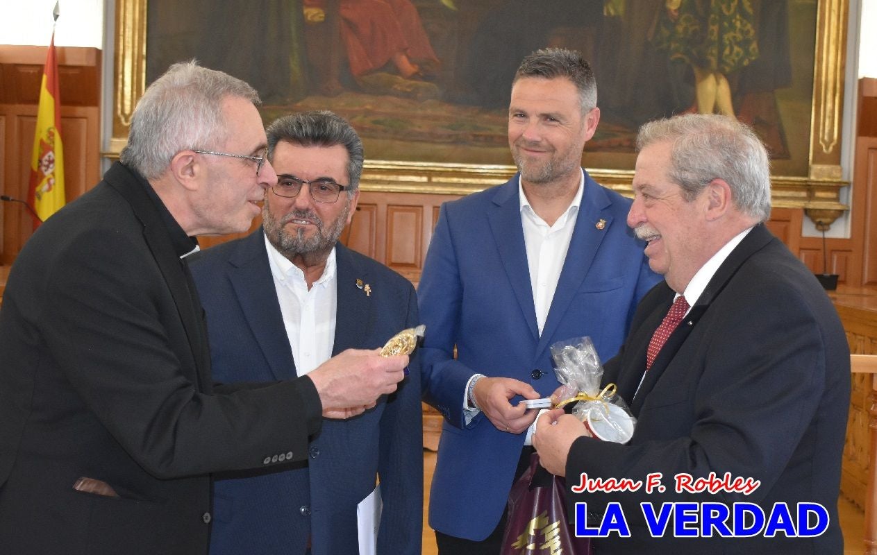 Recepción oficial al grupo de alemanes de Obertshausen en Caravaca de la Cruz