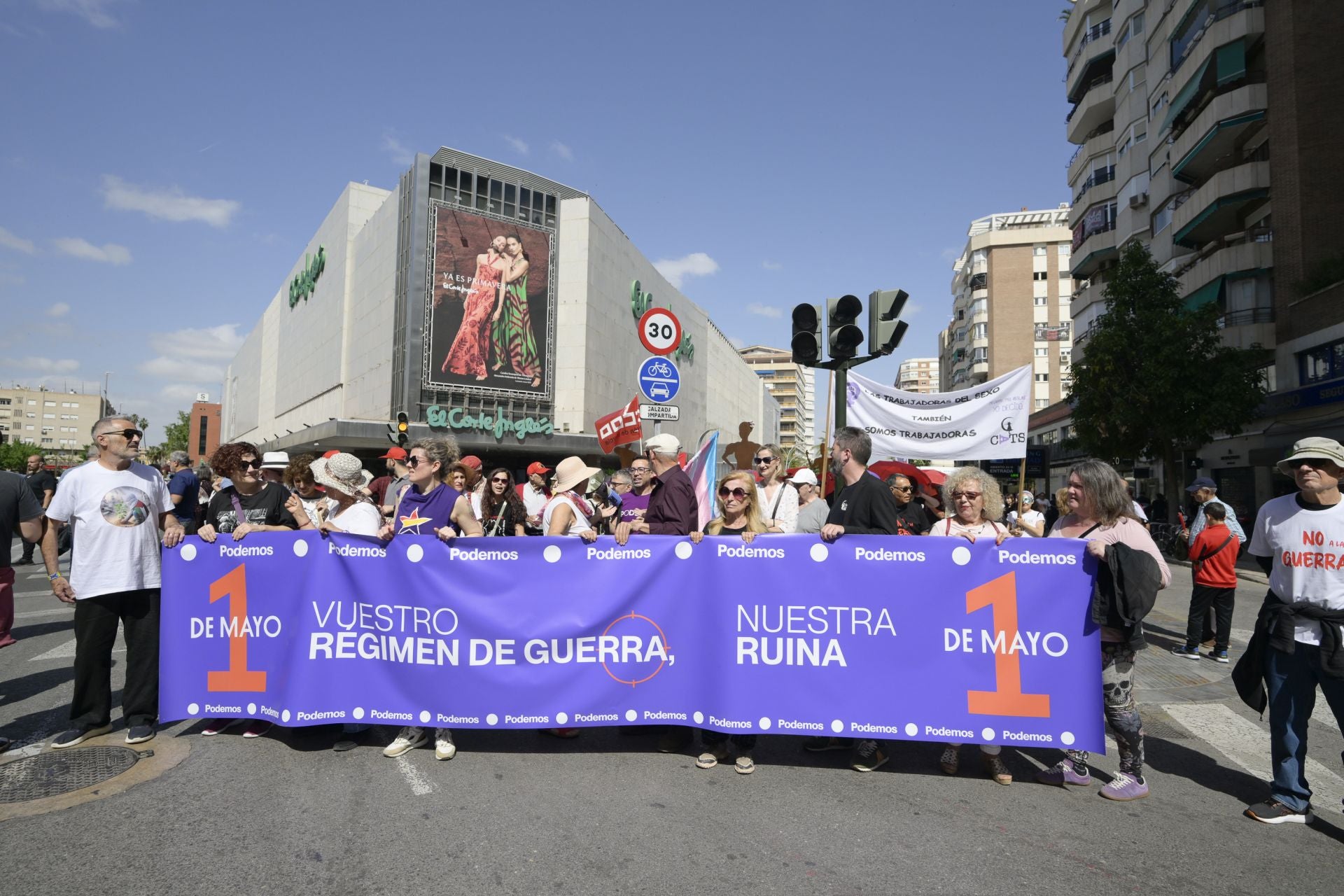Las imágenes de la manifestación del Primero de Mayo en Murcia