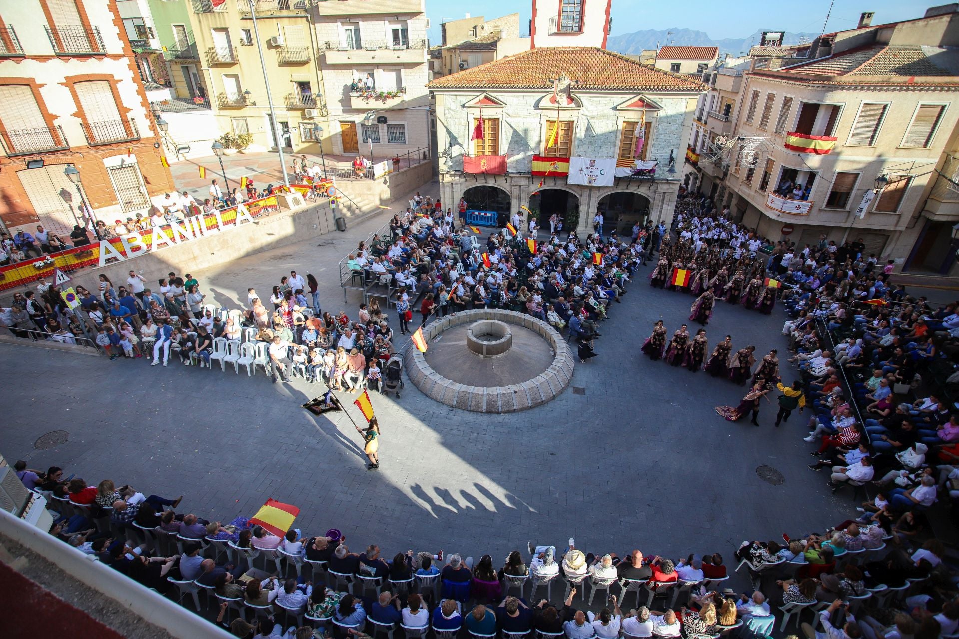 El desfile de Moros y Cristianos de Abanilla, en imágenes