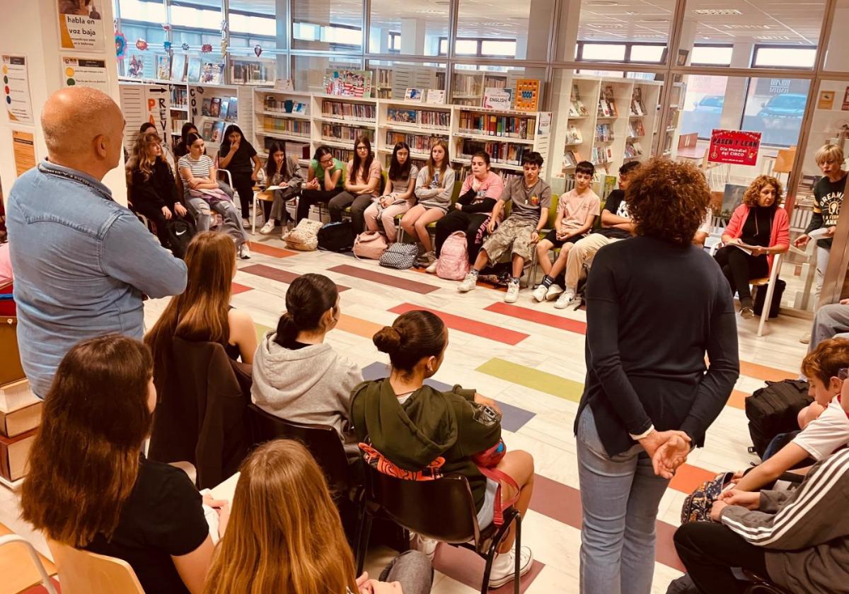 Más de 1.200 estudiantes debaten sobre acoso escolar en Murcia