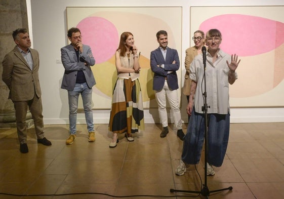 Maru Quiñonero, en su intervención en la presentación de la exposición en el Almudí.
