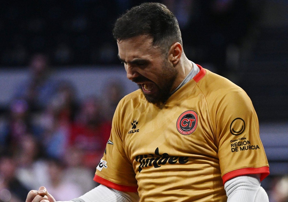 El jimbee supera al sporting y a los árbitros para llevarse el tercer puesto en la champions | la verdad
