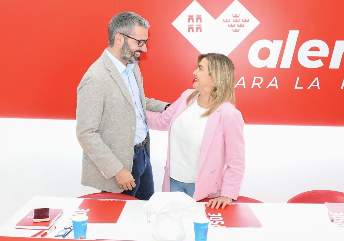 Carmina Fernández será la portavoz del PSOE en la Asamblea tras la marcha de Vélez