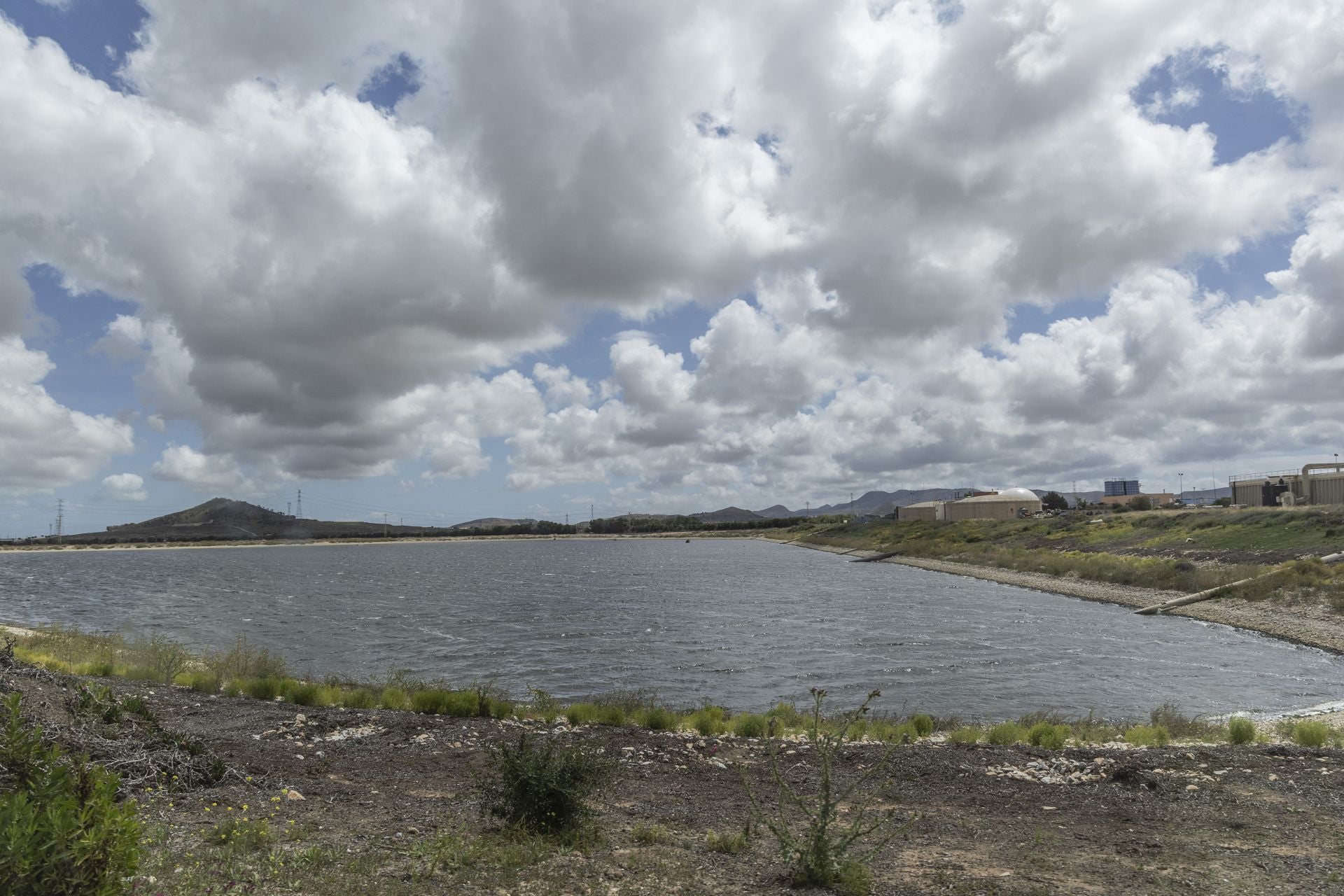Las imágenes del refugio migratorio de Cabezo Beaza, en Cartagena