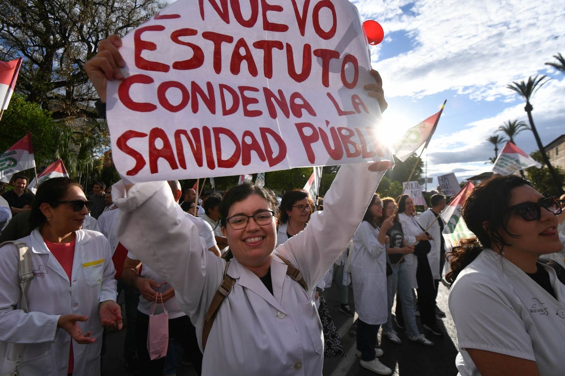 La protesta de los médicos en Murcia, en imágenes