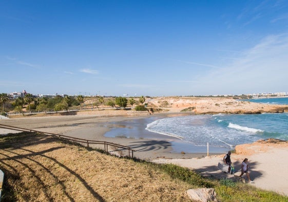 Playa Cala Mosca (Orihuela) no obtiene este año la bandera azul