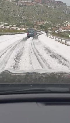 Fuerte granizada en Mula