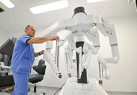 Imagen de archivo de un robot Da Vinci.