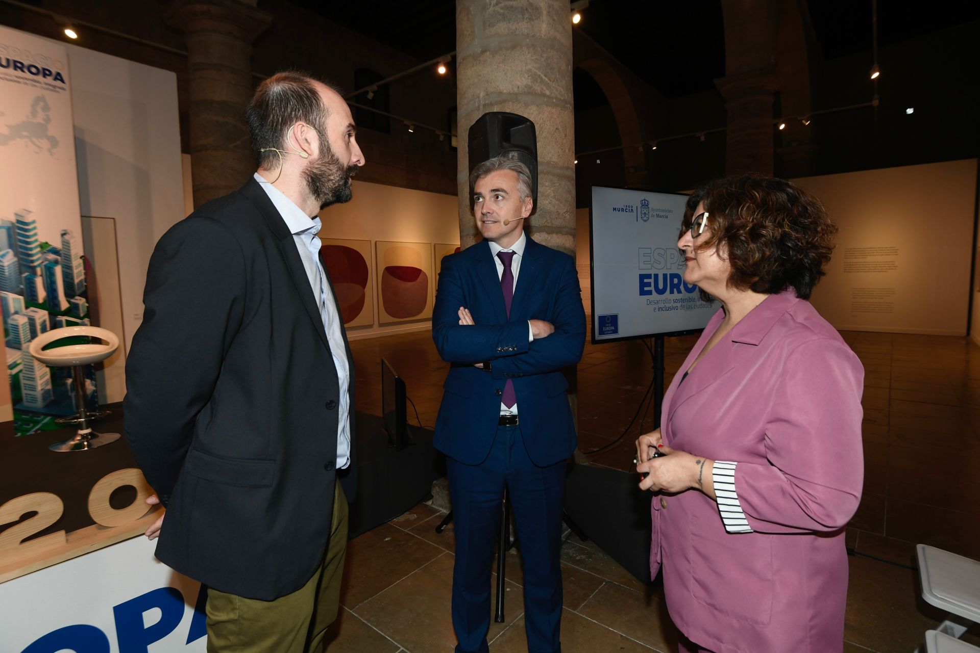 El foro &#039;Espacio Europa&#039; en el Palacio Almudí de Murcia, en imágenes