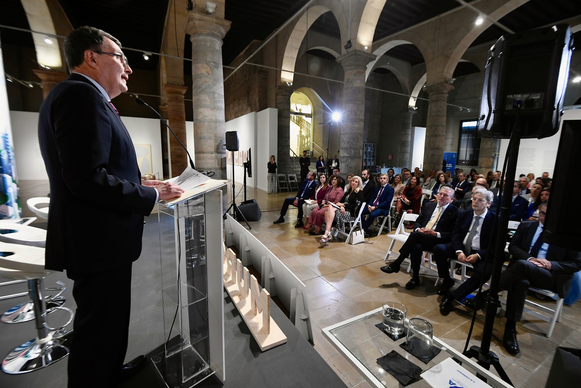 El foro &#039;Espacio Europa&#039; en el Palacio Almudí de Murcia, en imágenes