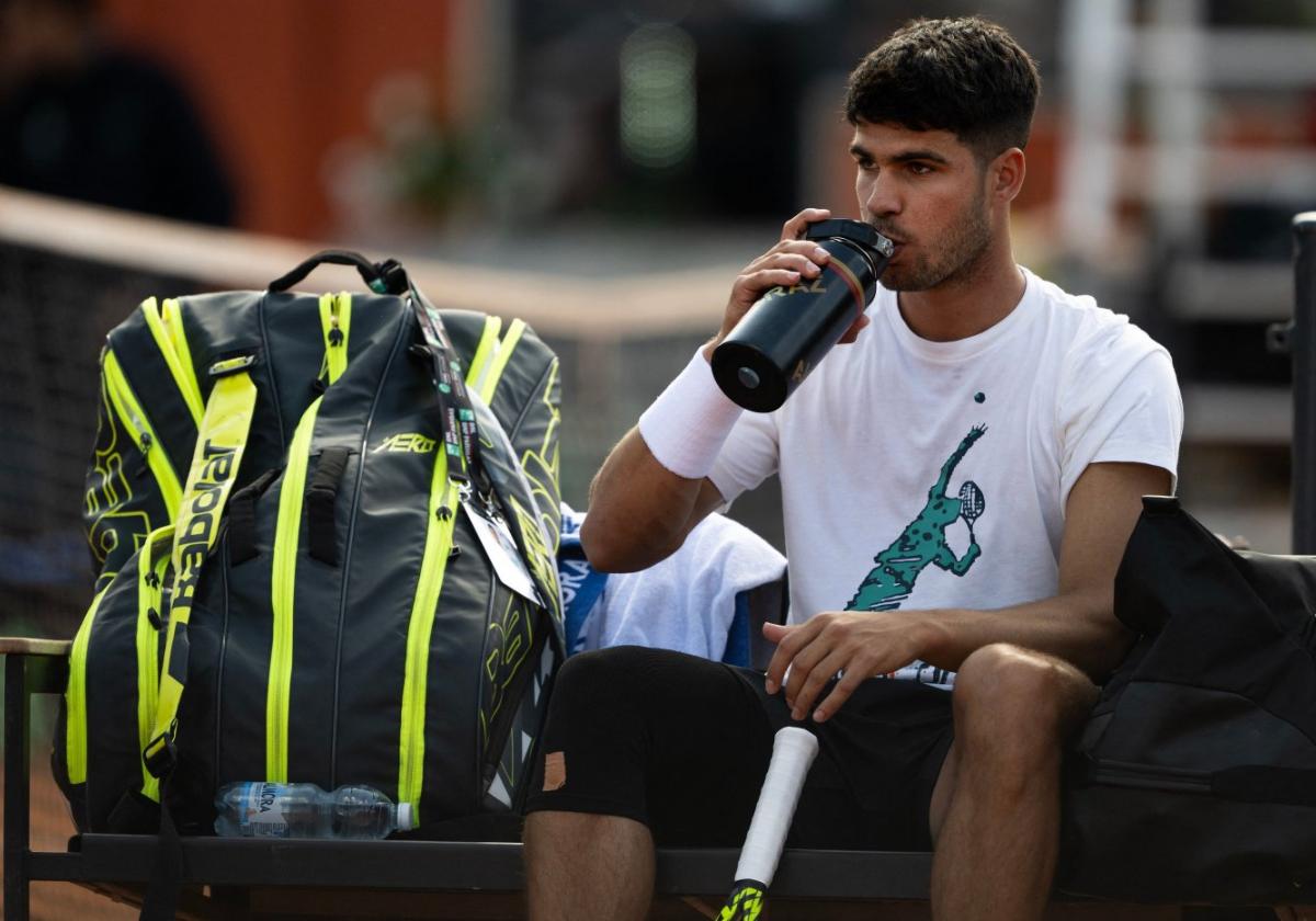 Carlos Alcaraz, en el entrenamiento de este miércoles en Roma.