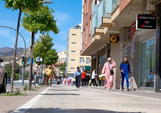 Avenida de Europa, donde el carril bici se sitúa ahora junto a la acera.