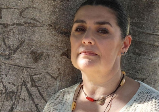 Clara Alarcón.