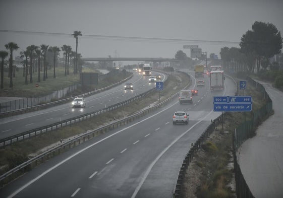 Lluvias y tormenta en la autovía A-7 en la Región de Murcia, esta semana.