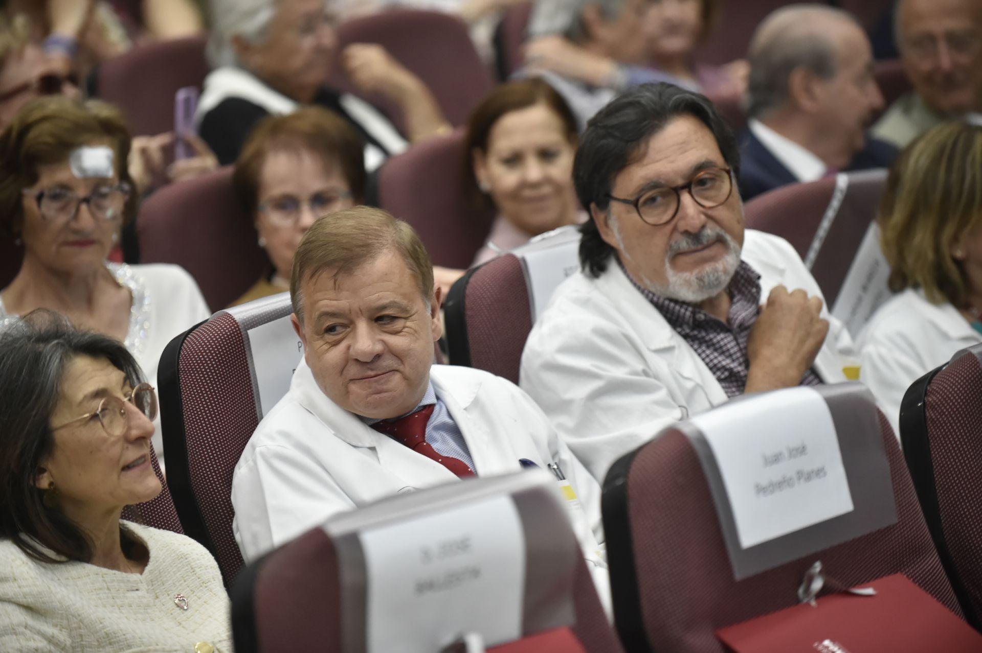 En imágenes, el homenaje a los trabajadores de La Arrixaca por su 50 aniversario