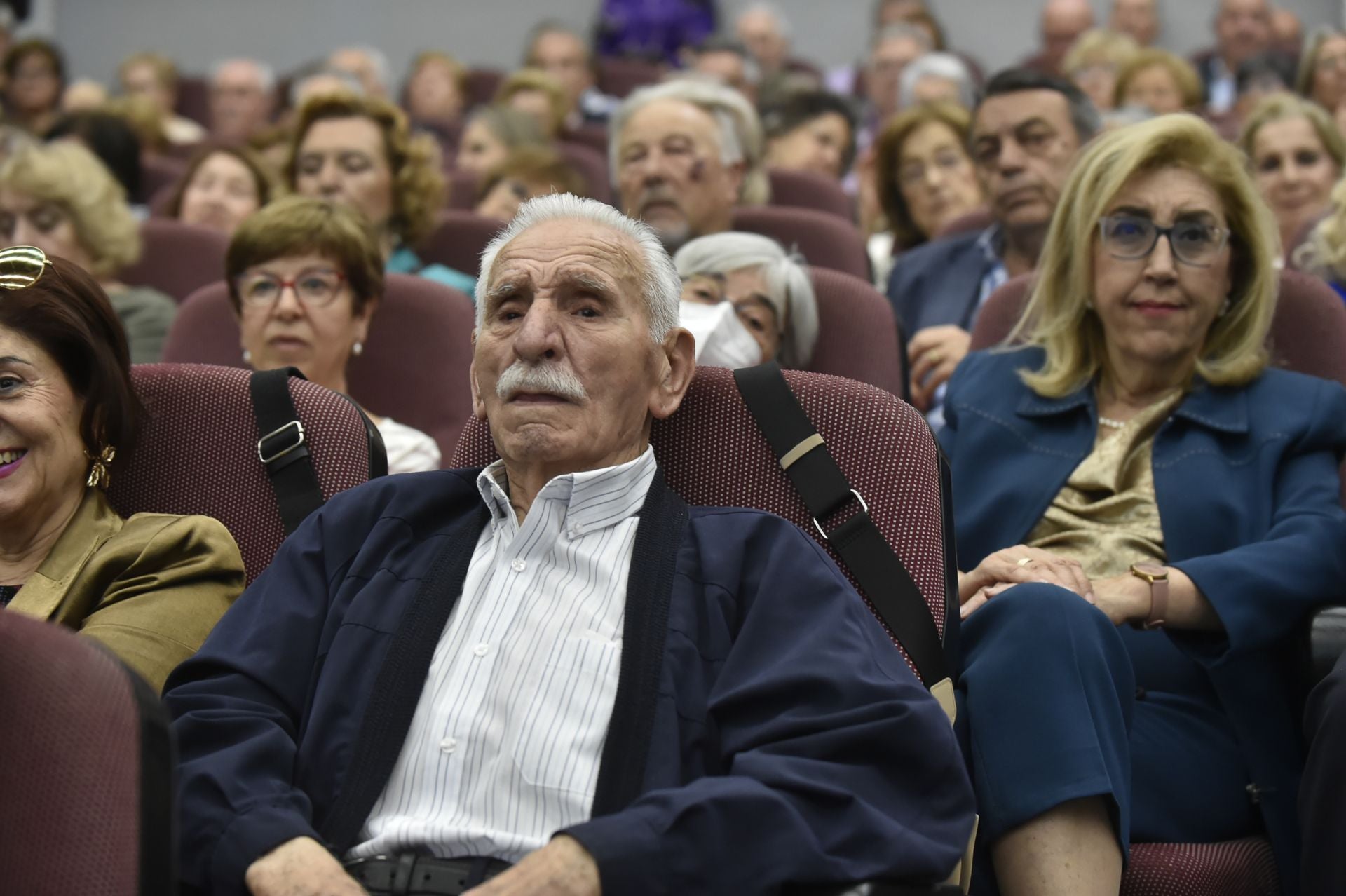 En imágenes, el homenaje a los trabajadores de La Arrixaca por su 50 aniversario
