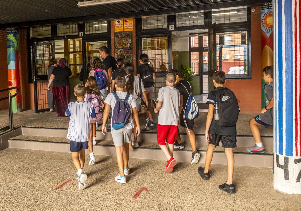 Los alumnos murcianos siguen siendo los que más repiten curso en españa | la verdad