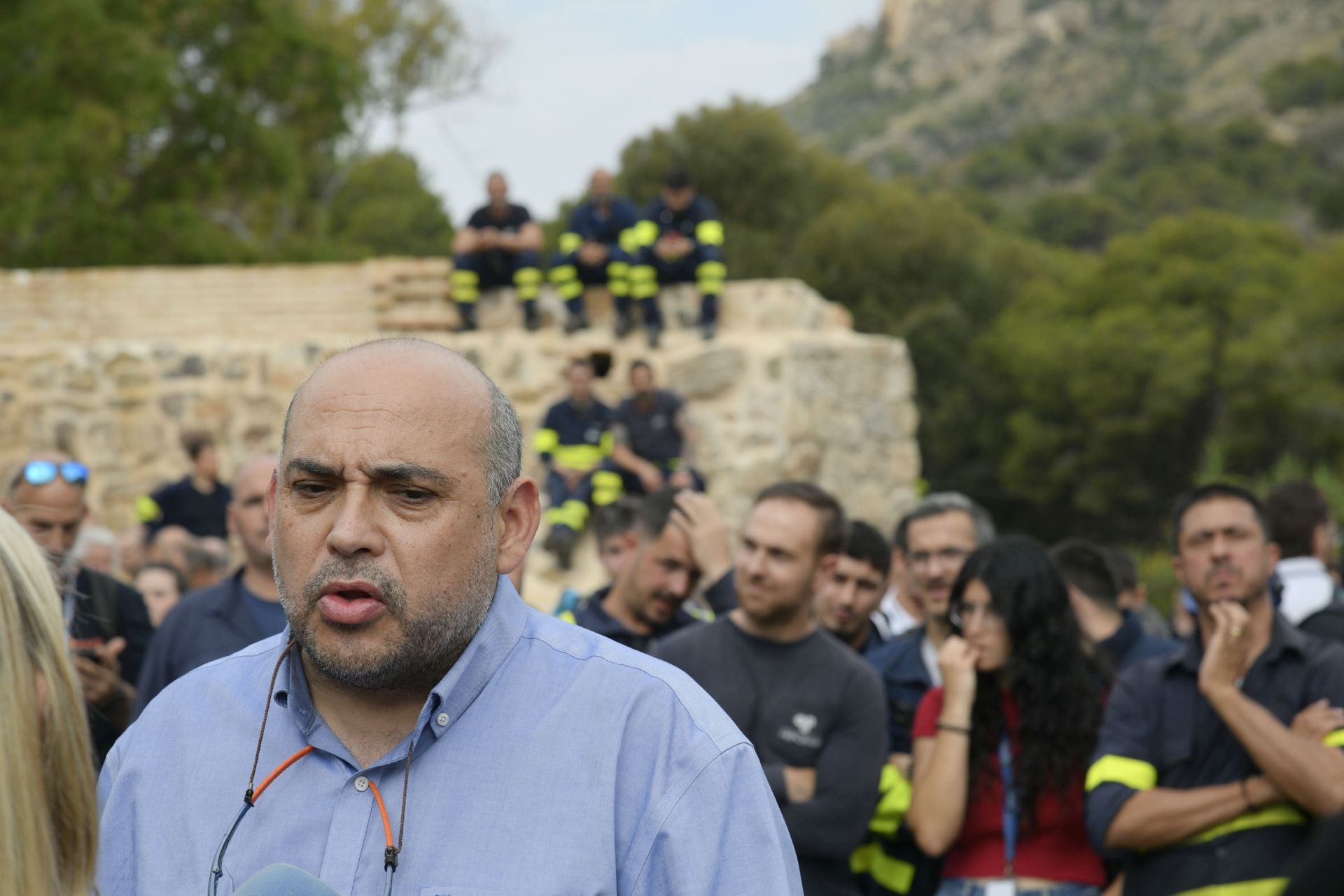 Los trabajadores de Navantia Cartagena se concentran a las puertas de la factoría, en imágenes