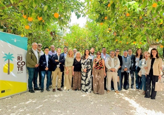 Autoridades y técnicos, ayer, en Villanueva del Río Segura.