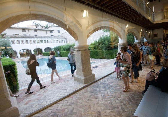 El patio con alberca del Museo de Santa Clara, que cumple 20 años como espacio musealizado, será uno de los lugares más visitados.