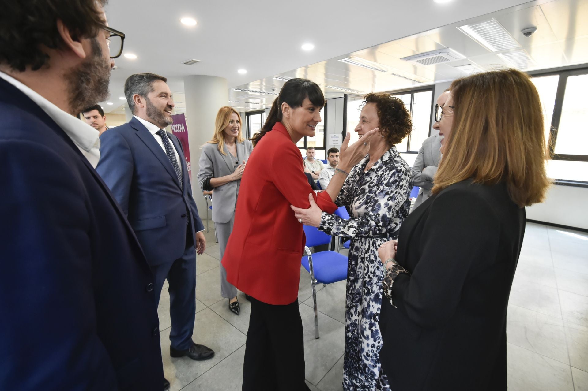 En imágenes, la visita de González Veracruz a Croem