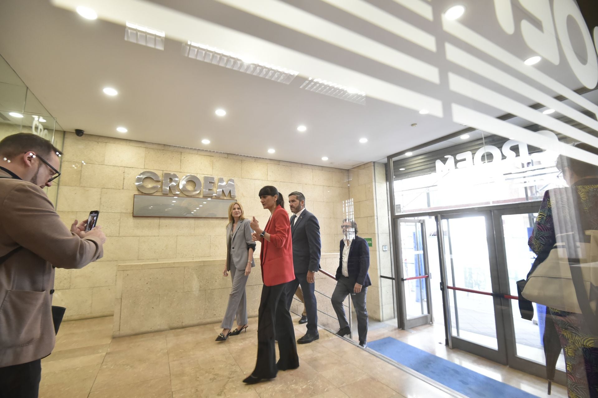 En imágenes, la visita de González Veracruz a Croem