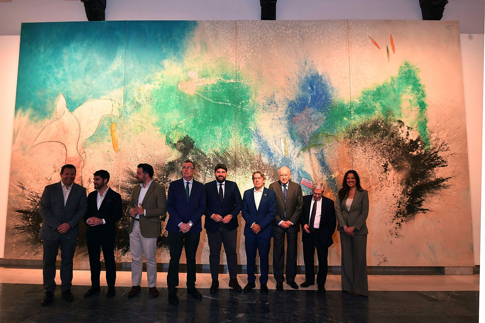 El Centro Cultural Las Claras Fundación Cajarmurcia inauguró ayer una exposición antológica dedicada al artista en su 80 cumpleaños