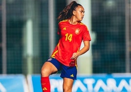 Daniela Arques, en un partido con la selección española sub-19 en Pinatar Arena.