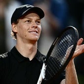 Jannik Sinner celebrando su aplastante triunfo de ayer en Roma frente a Ruud.