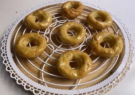 Un plato de almojábanas murcianas.