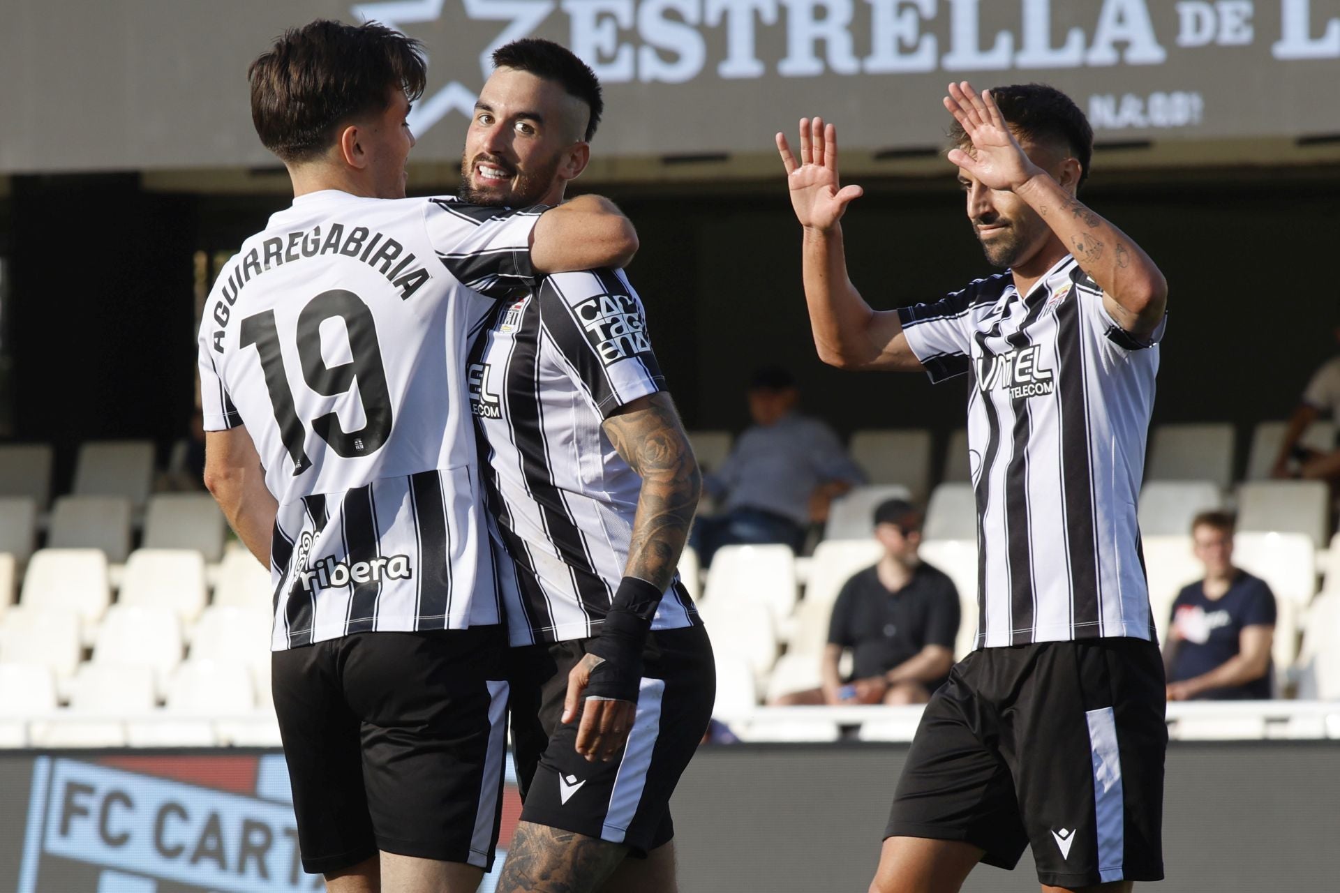 La victoria del Cartagena frente al Tenerife, en imágenes