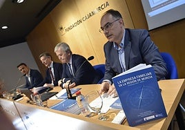 Un momento de la presentación del informe de la empresa familiar.