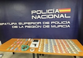 Estupefacientes y dinero intervenidos.